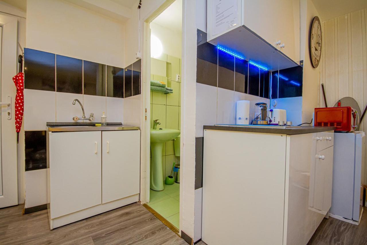 Urania Apartment Boedapest Buitenkant foto