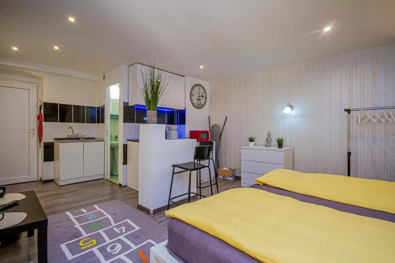 Urania Apartment Boedapest Buitenkant foto